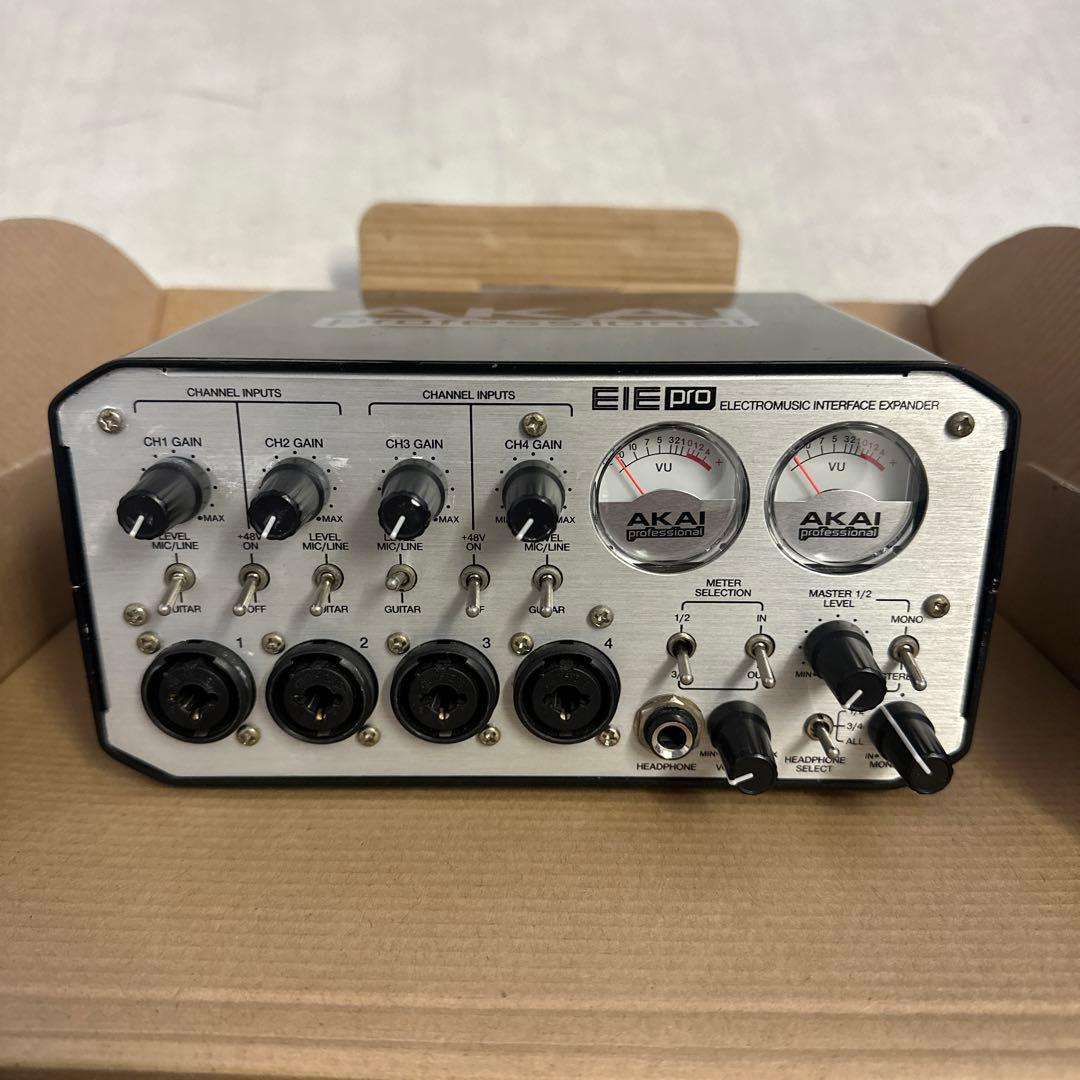 AKAI EIE pro オーディオインターフェース