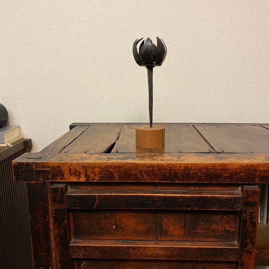 李朝工芸 鉄製オブジェ（蓮花）