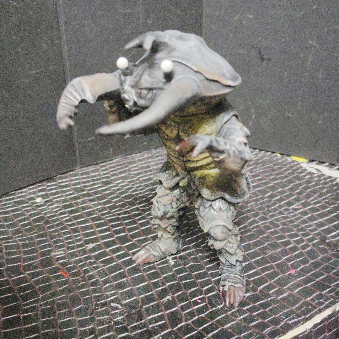 最終価格ウルトラ怪獣現行シリーズ初代マン怪獣ザラガス.アントラー.ゴモラ