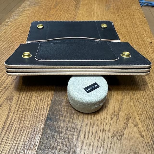 タツタツ　ロングトラッカーウォレット　丘染め茶芯ブラック　シルバー