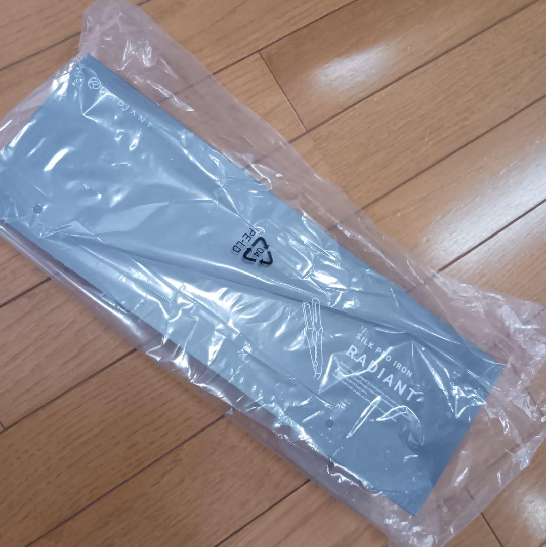 新品ラディアントアイロン グロッシーブラック ラディアント ヘアアイロン 28mm ストレートアイロン 限定カラー