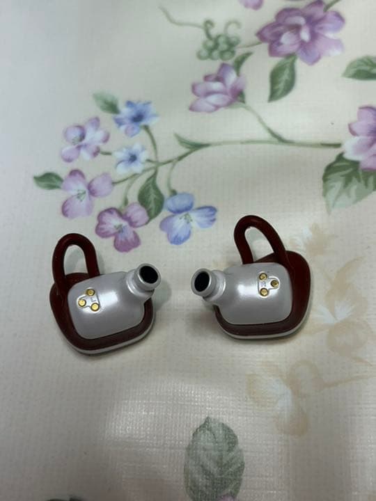 極美品　希少　キズナアイ×AVIOT  イヤホン　リミテッドバージョン