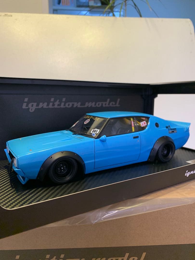 イグニッションモデル　1/18 LBWK ケンメリ ライトブルー　　3219