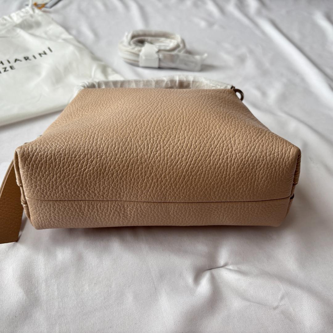 未使用 ジャンニキアリーニ ALIFA 2way ショルダーバッグ ベージュ