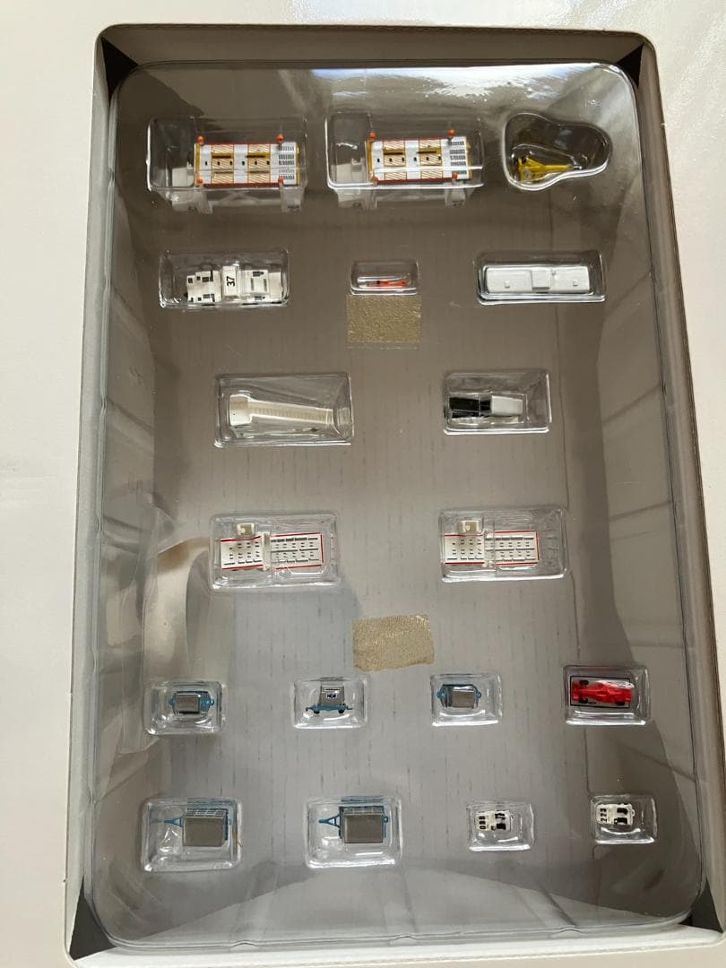 NCA B747-400F型 成田空港 210番スポット ジオラマセット - メルカリ