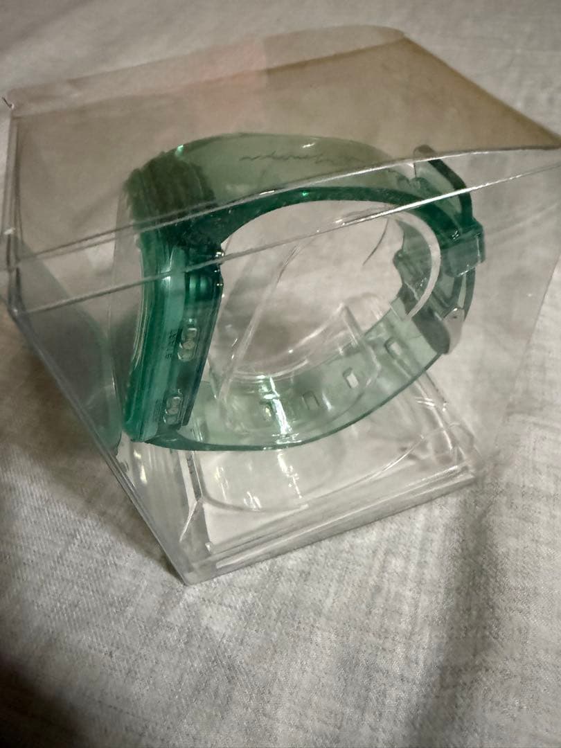 グリーン デジタルウォッチ 透明ケース入り 米津玄師空想リーシュー