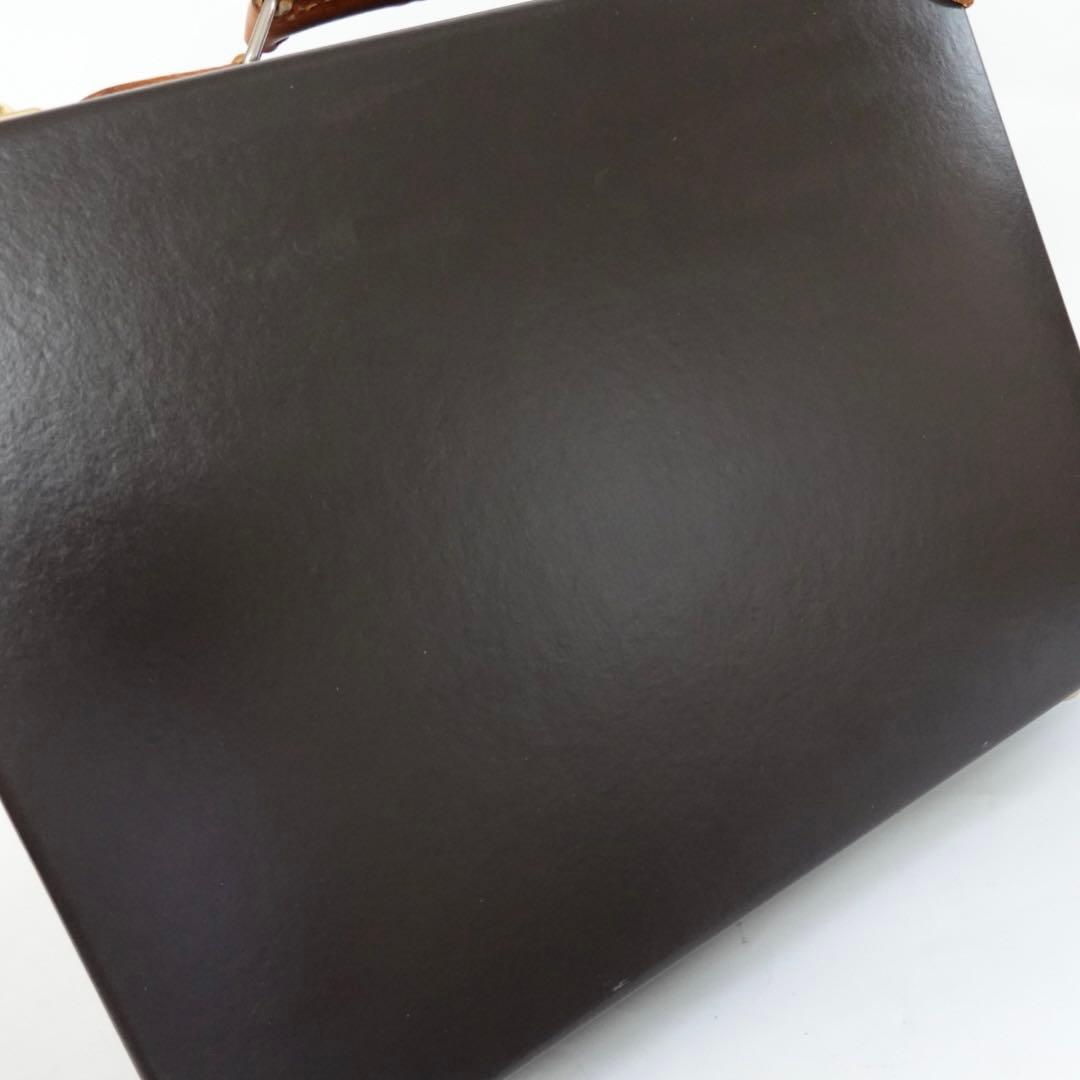 グローブトロッター　アタッシュケース　ビジネスバッグ　ハンドバッグ　16インチ