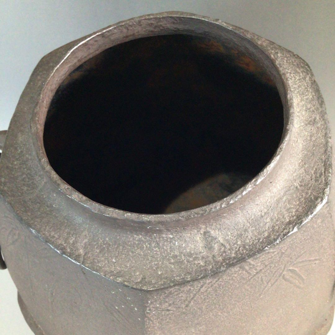 P476 茶釜 『釜師 畠春斎造』『竹紋』『六方翼形釜』 共箱 茶道具