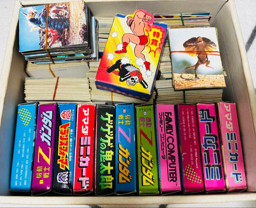 【今日限りレトロ✨️】昭和 アニメキャラクター カード めんこ その他 めんこ 約600枚 メンコ 昭和レトロ ビンテージ 昔懐かしい日本の遊び