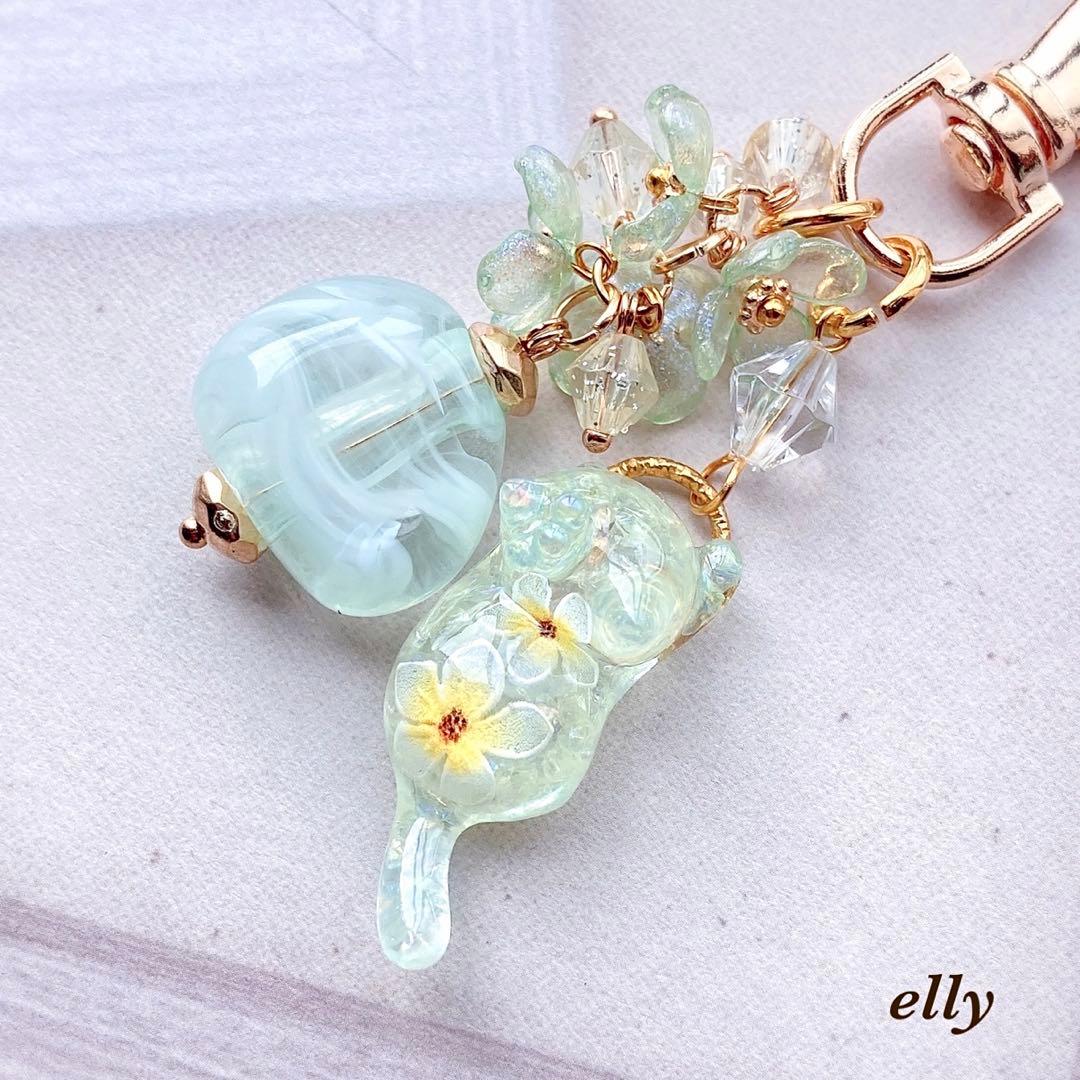 【sawasawa様】1374.天然石　琉球ガラス　星型　ジャンピング猫　レジン