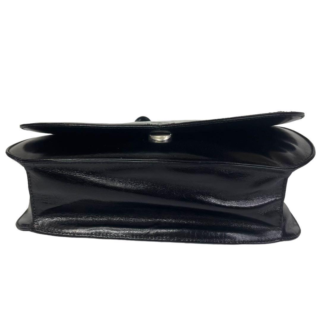 一点限り　プラダ　ショルダーバッグ　マドラスウィング　プラスチックチェーン　黒