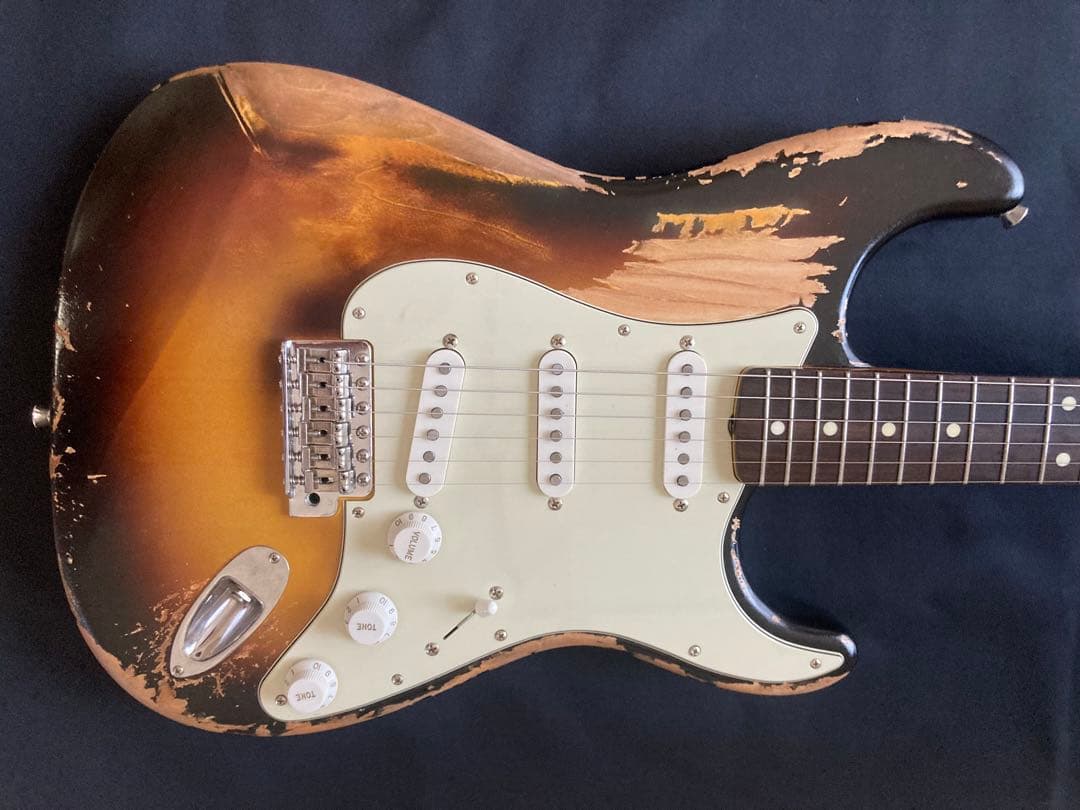 Fender MIJ ST 50s ニトロセルロースラッカー塗装　オマケ付き