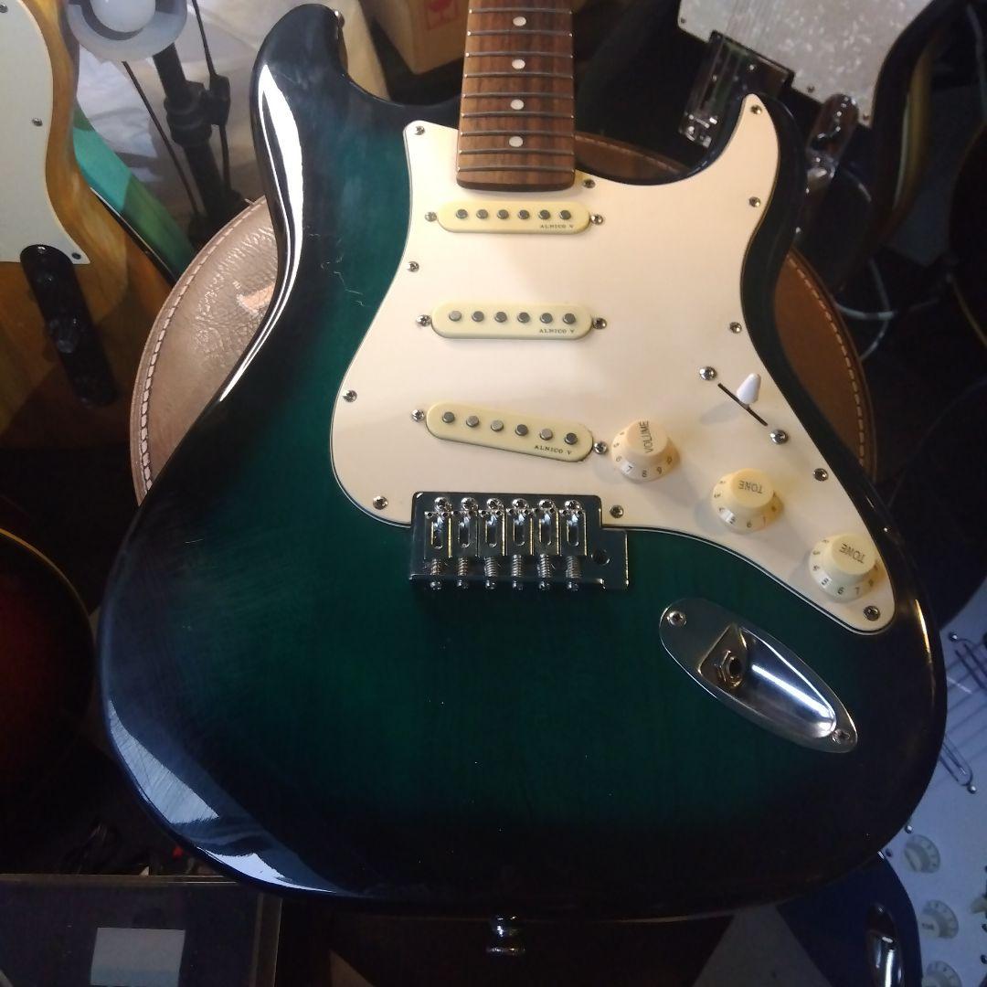 エレキギター 。ストラトタイプ…