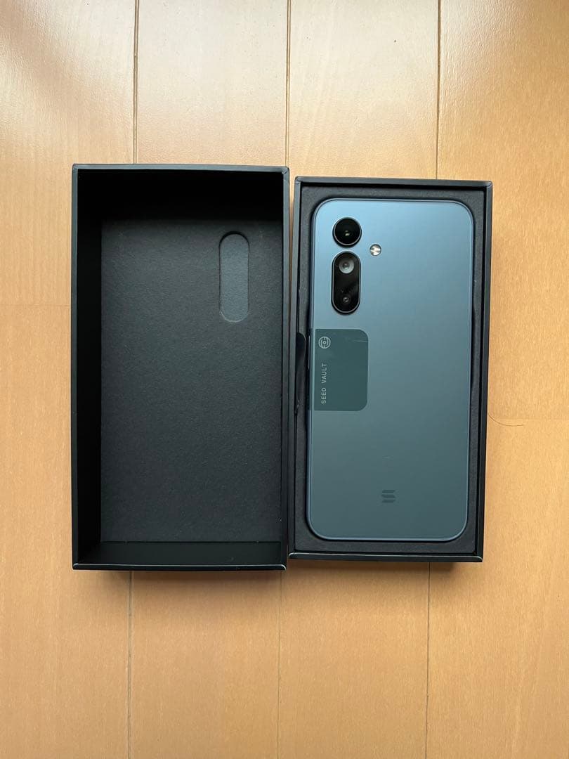 Seeker SM-0002 ソラナモバイル solana mobile