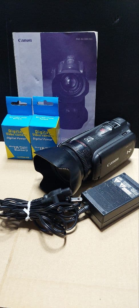 Canon Hf G10 ビデオカメラ 本体 バッテリー2個、0.7ワイコン付