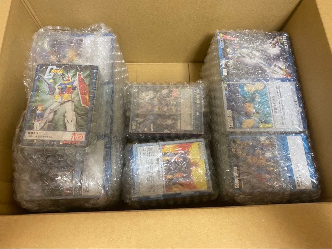 ガンダムウォーカード 青まとめ売り⑪約2200枚 十字勲章 集合写真など