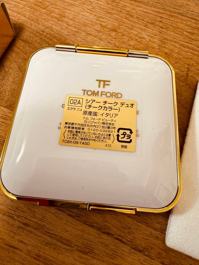 トムフォード シアー チーク デュオ チークカラー