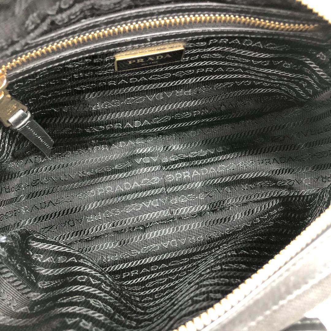 ✨近年・ギャランティ付✨プラダ ショルダーバッグ 三角ロゴ ジャガード リボン