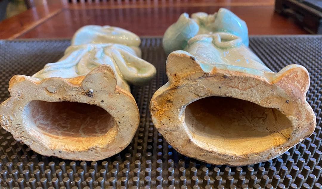 中国 青磁人物像ペア・鑑賞ケース付 ・ヴィンテージ レア ・中国 台湾茶器