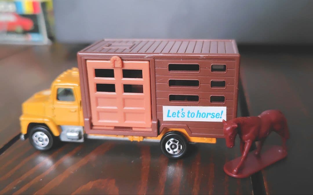 美品】青箱トミカ 62 フォード キャトル トラック　希少品！