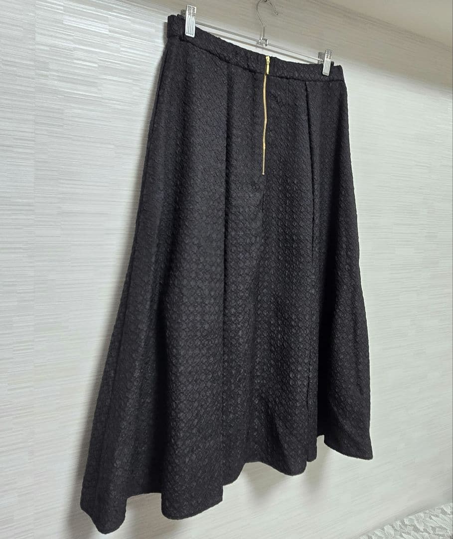 新品タグ付き【洗える】23区 プレザンスジャカードタックスカート 44 ブラック