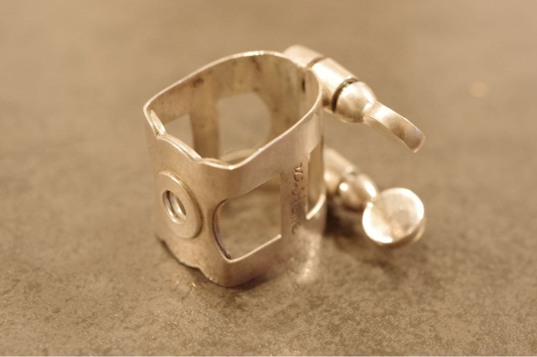 Woodstone アルトメタル用 solid silver ARBサイズ ウッドストーン アルトサックスリガチャー SolidSilver（ソリッド