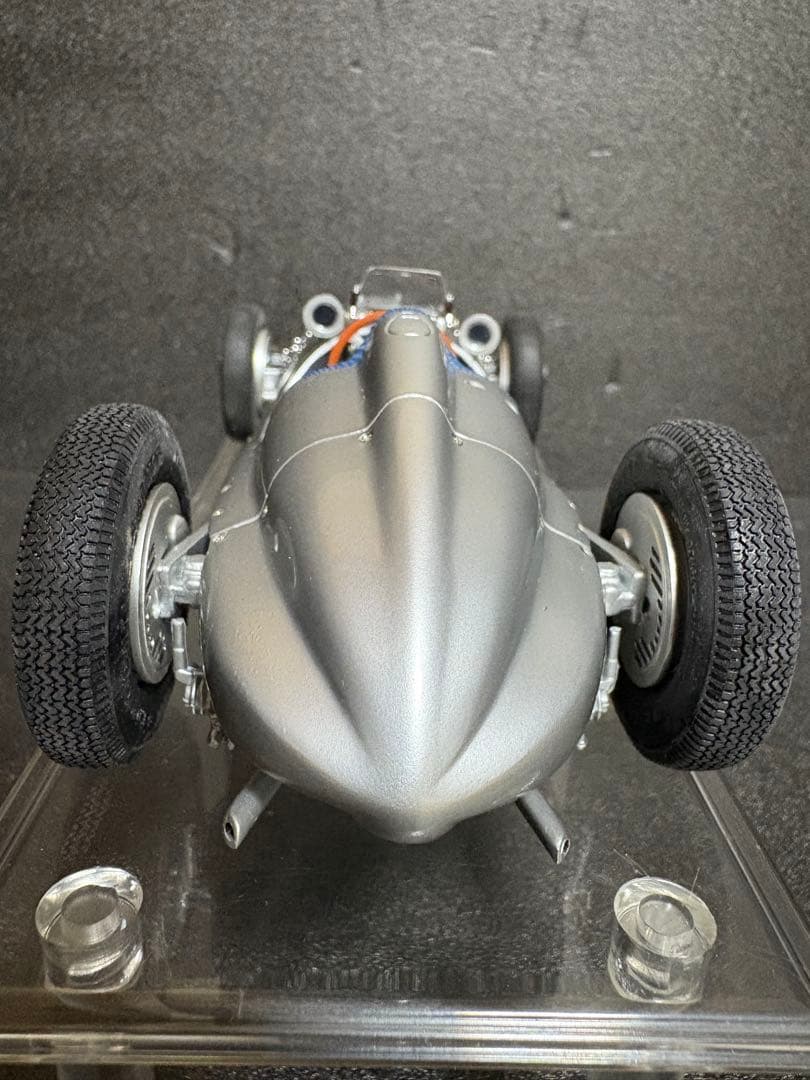 CMC 1/18 メルセデス・ベンツ W165 1939