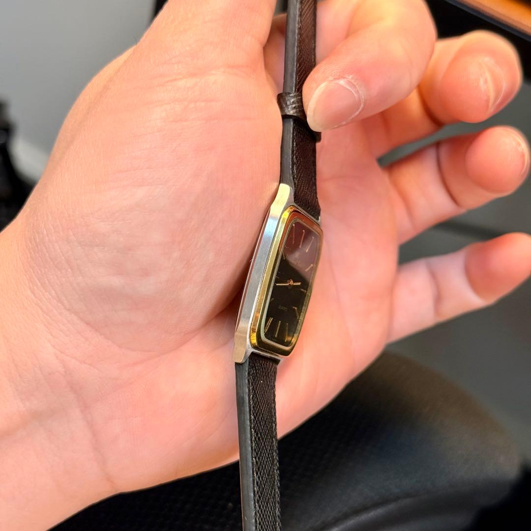 VINTAGE IWC Schaffhausen 黒文字盤 タンク 1980's