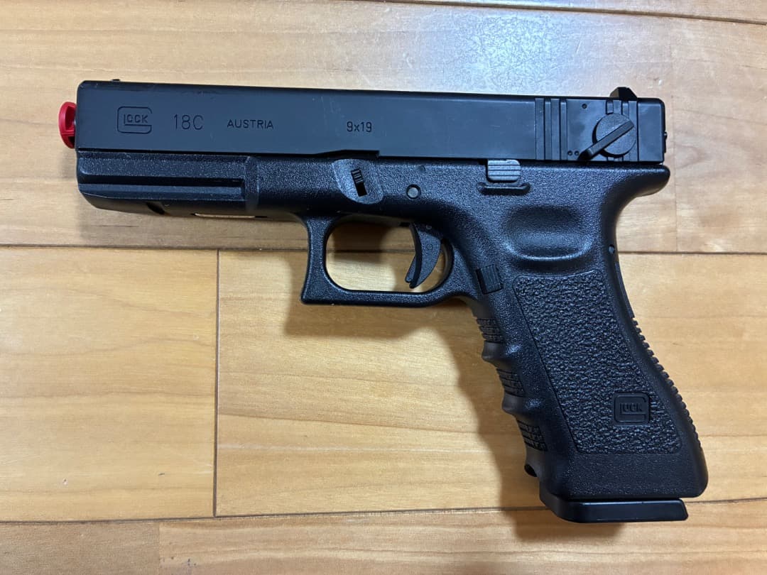 GLOCK 18C ガスブローバック フル/セミオート