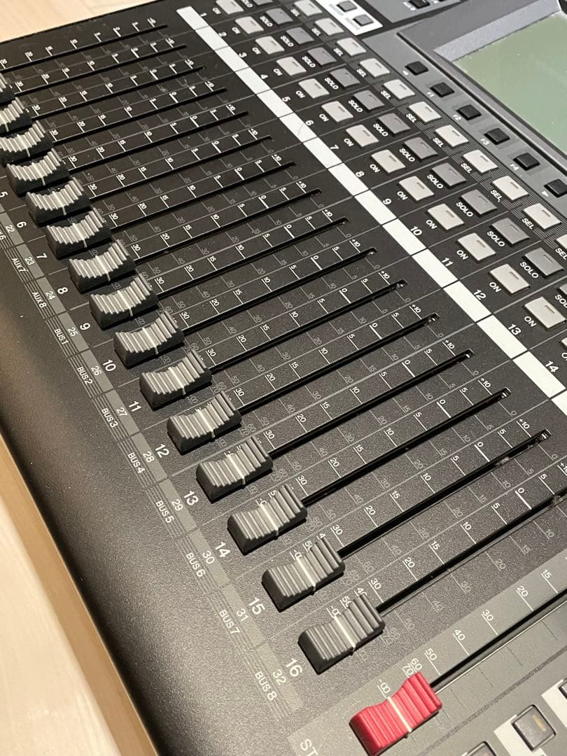 Yamaha O1V96i デジタルミキサー　【ジャンク品】