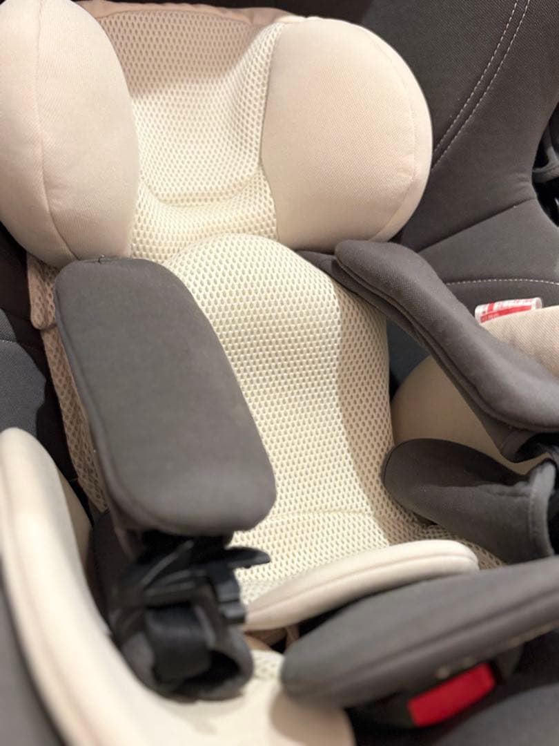 AILEBEBE クルット4i グランセ　チャイルドシート