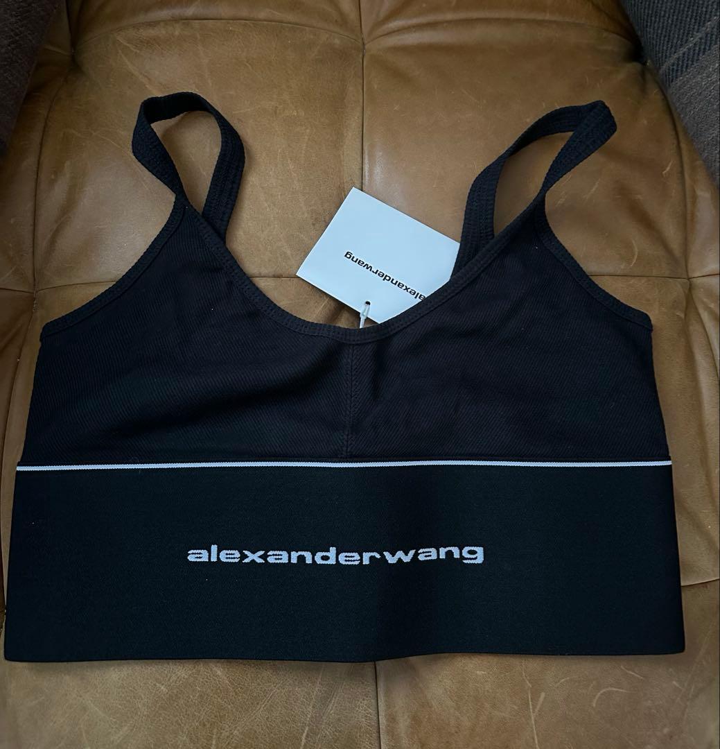 alexanderwang ブラック クロップドタンクトップ