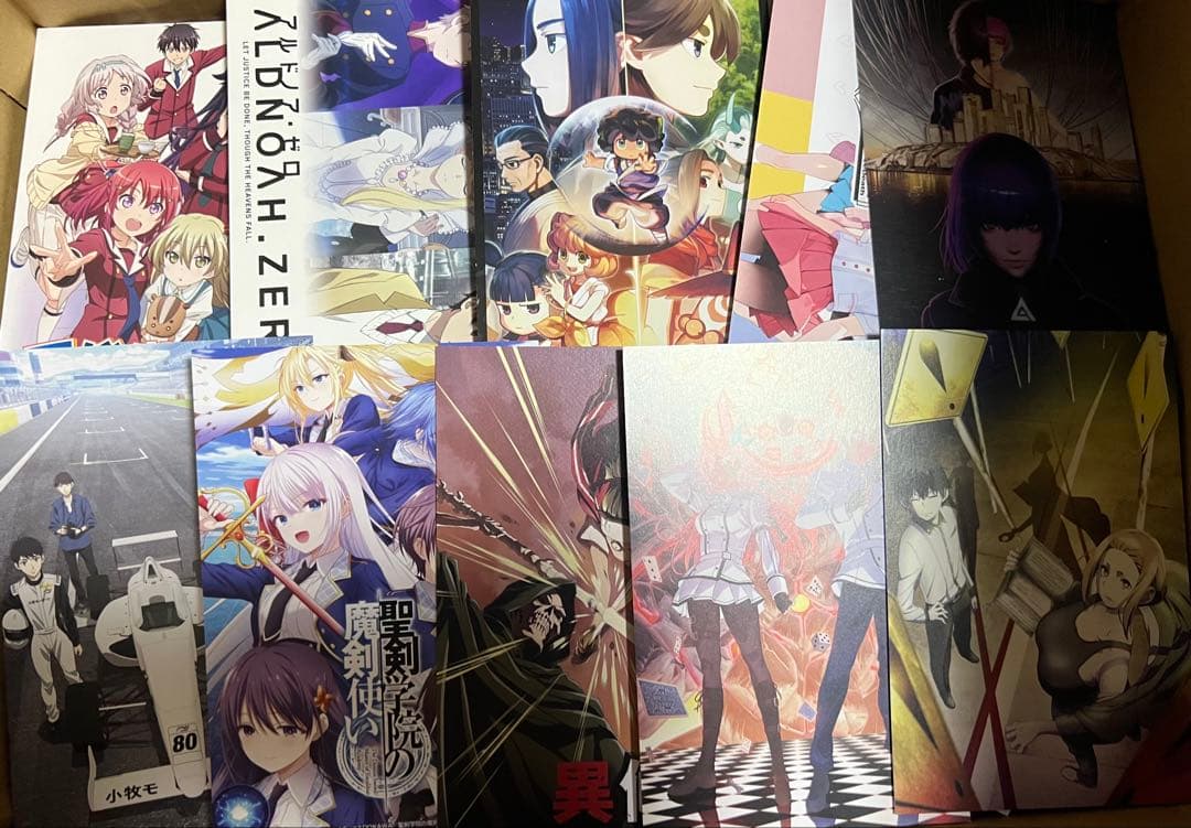 アニメキャラクター紙雑貨1900枚以上大量まとめ売り