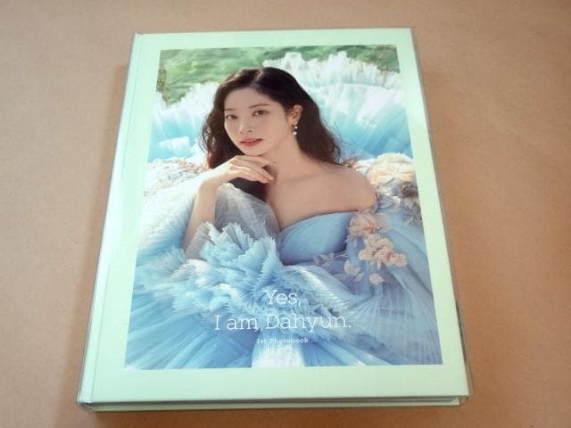 ダヒョン 写真集 Yes I am Dahyun Apple green ver am I 写真集 1ST