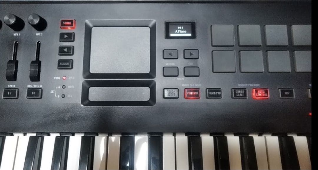 Korg TRITON triton taktile 46鍵 シンセサイザー