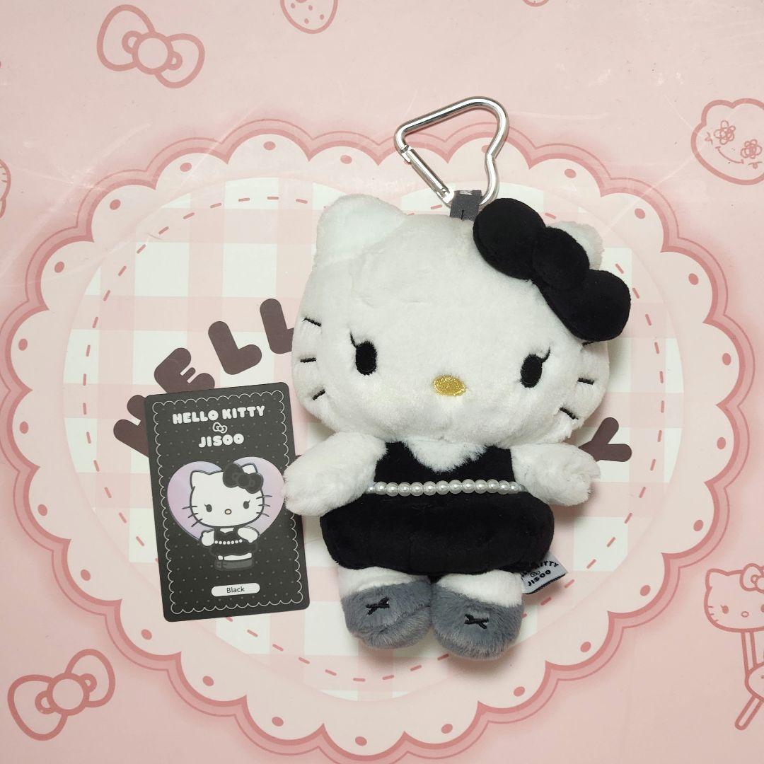 BLACKPINK ジス ハローキティぬいぐるみ キーホルダー ブラック - メルカリ