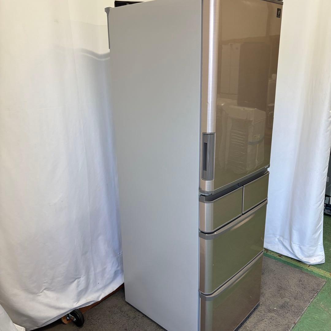ぴーさん803⭕️冷蔵庫　シャープ　大型　400ℓ　両開き　安い　綺麗