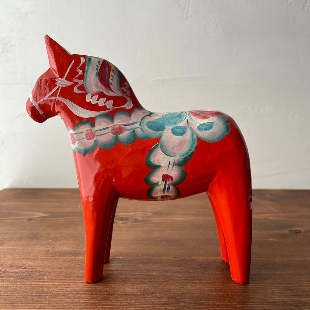 ダーラナホース 赤 スウェーデン 北欧 馬 ハンドペイント 木製 木彫