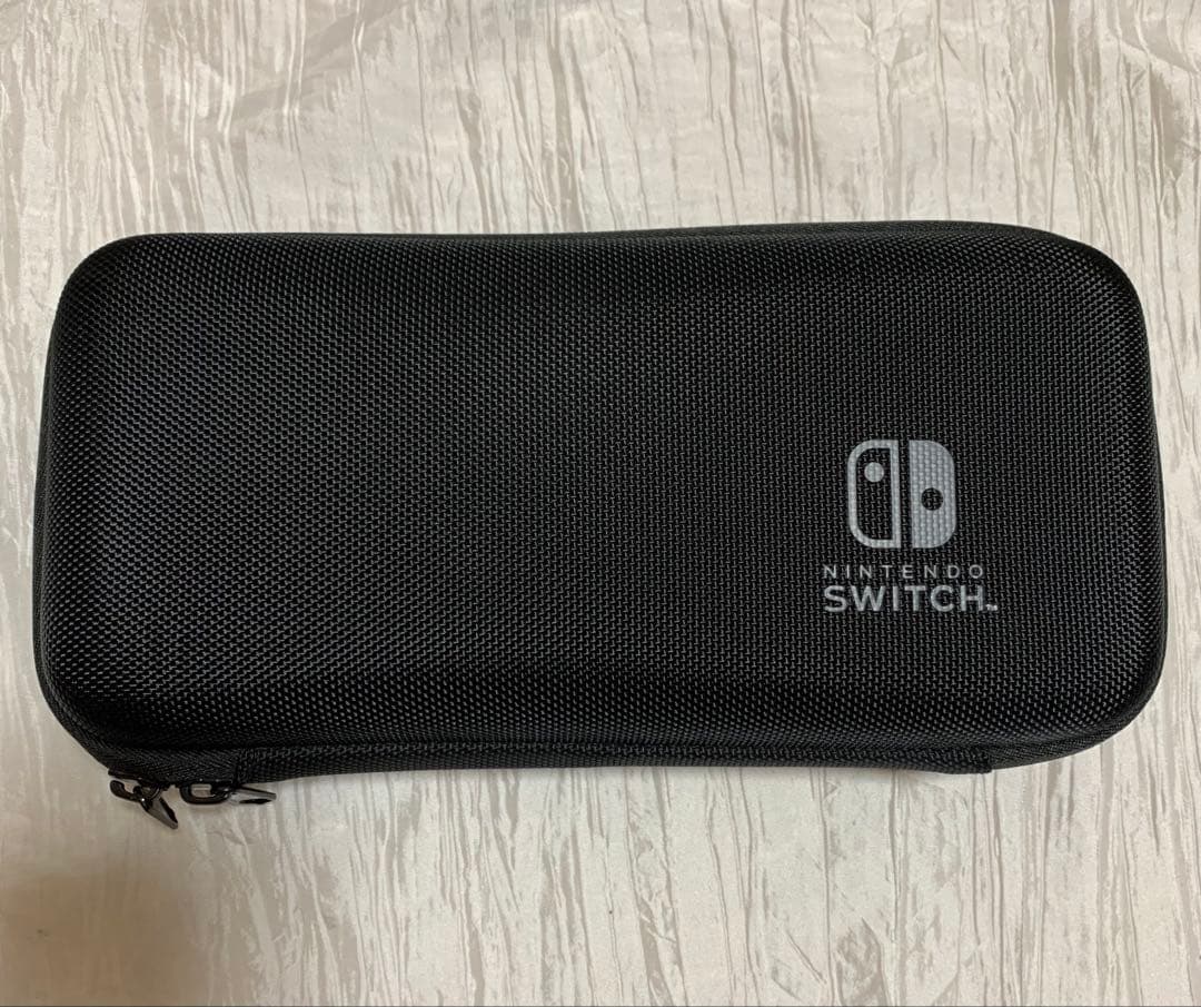 【美品】NintendoSwitchグレー キャリングケース付き