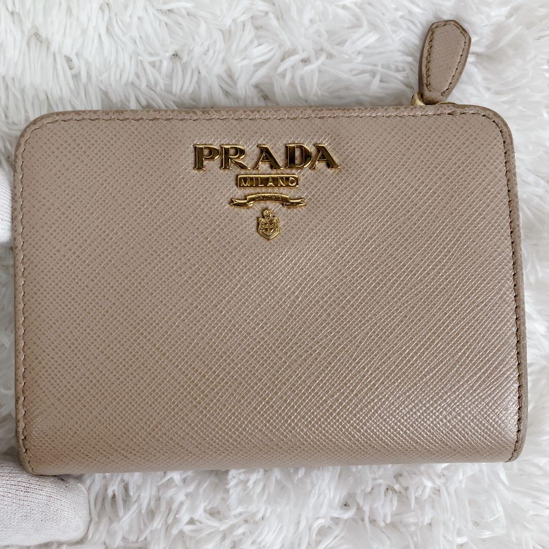 プラダ 1ML018 折り財布 L字ジップ サフィアーノレザー ピンクベージュ