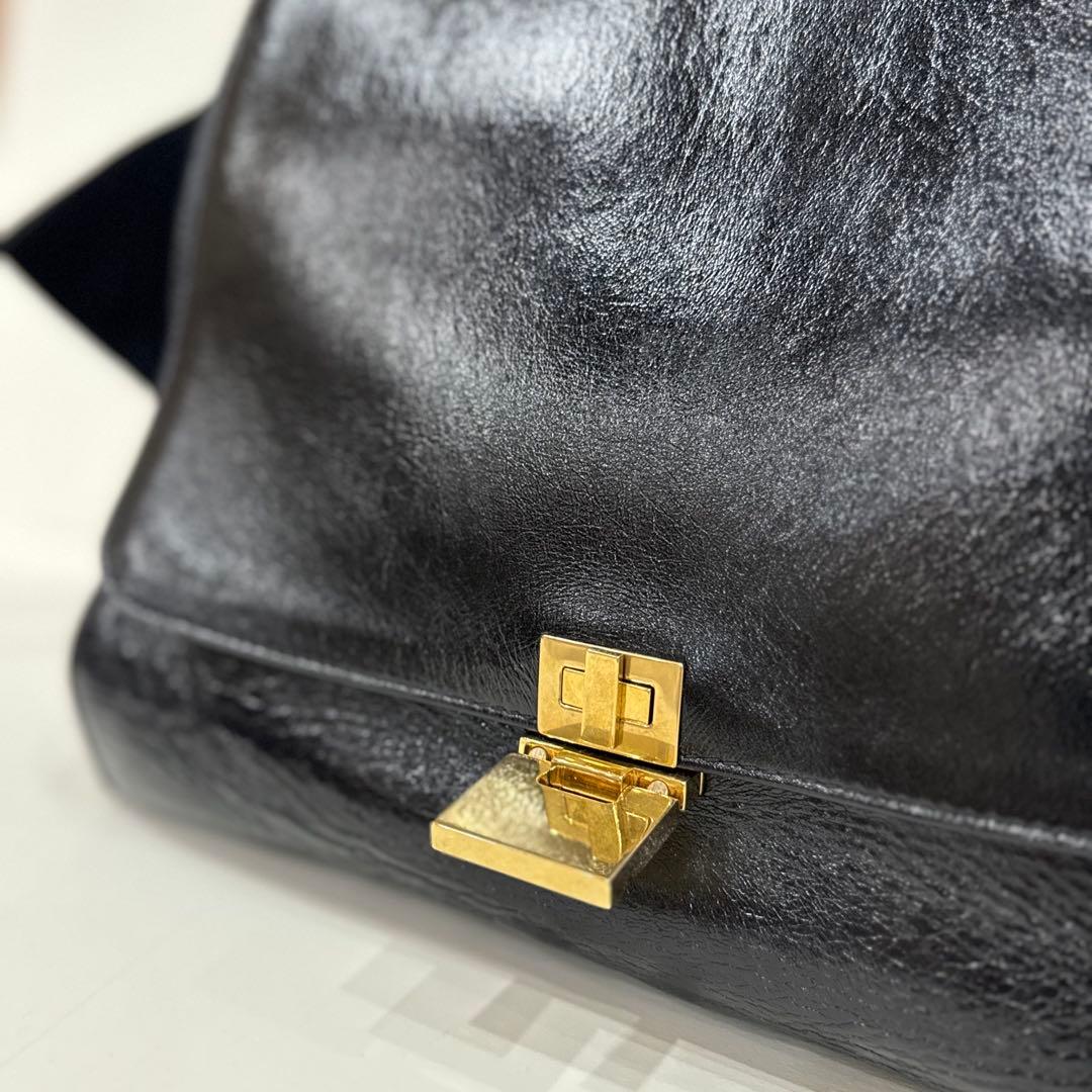 【限定特価】ショルダーバッグセリーヌ 2WAYハンドバッグトラペーズ　ブラック