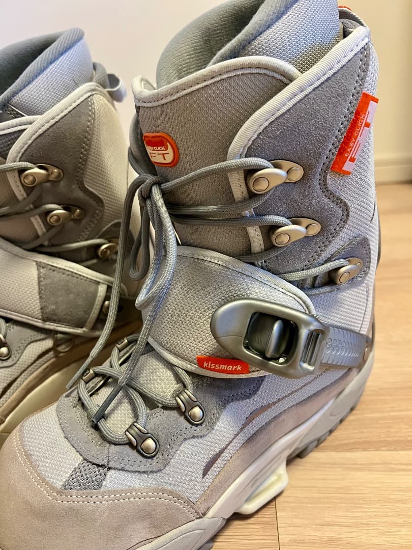 kiss mark スノーボードブーツ グレー