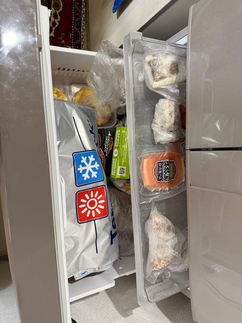 蜂*蜜様 日立ノンフロン冷凍冷蔵庫 R-F520D（T）型　グレー