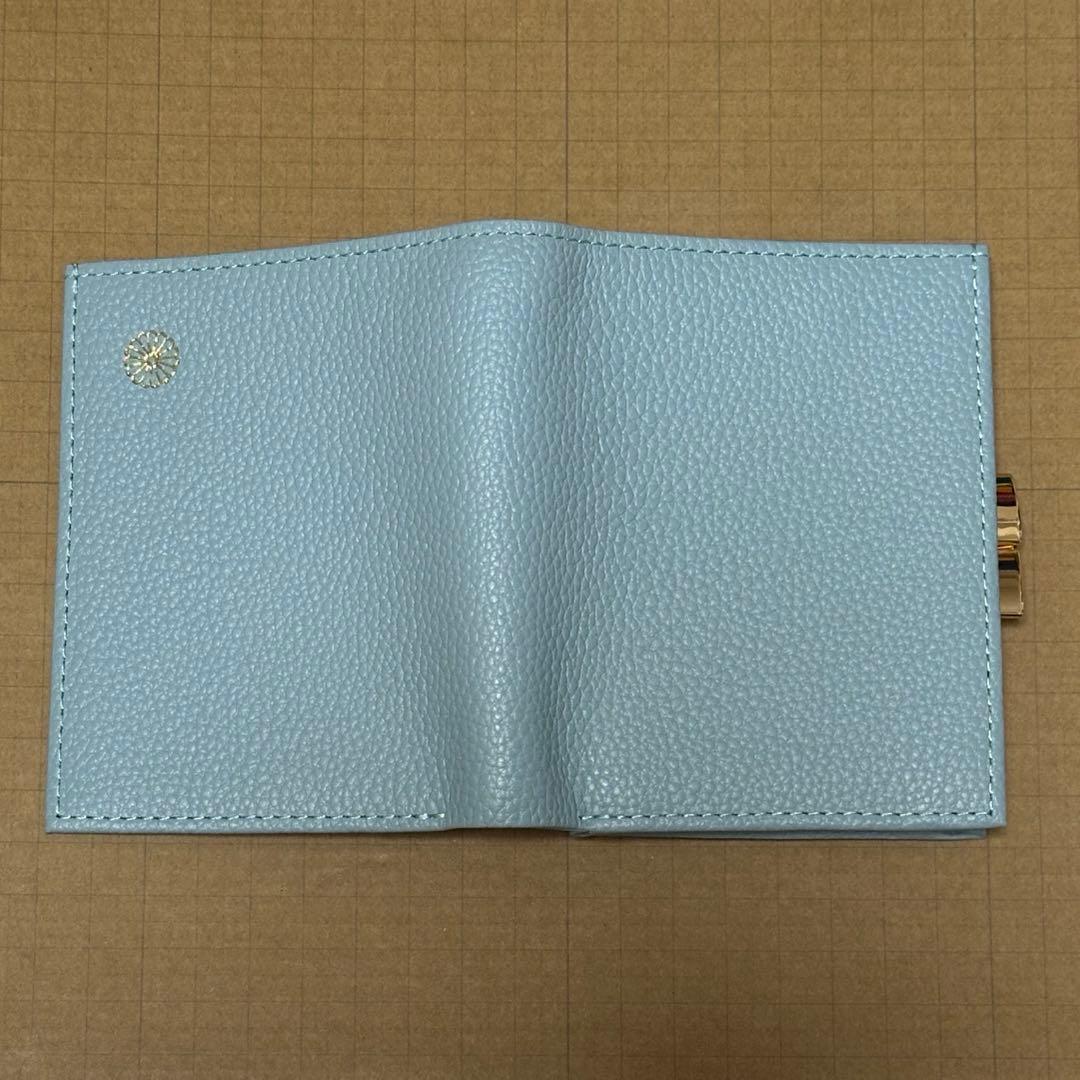 新品】皇居 財布 二つ折り がま口 ライトブルー 水色 - メルカリ
