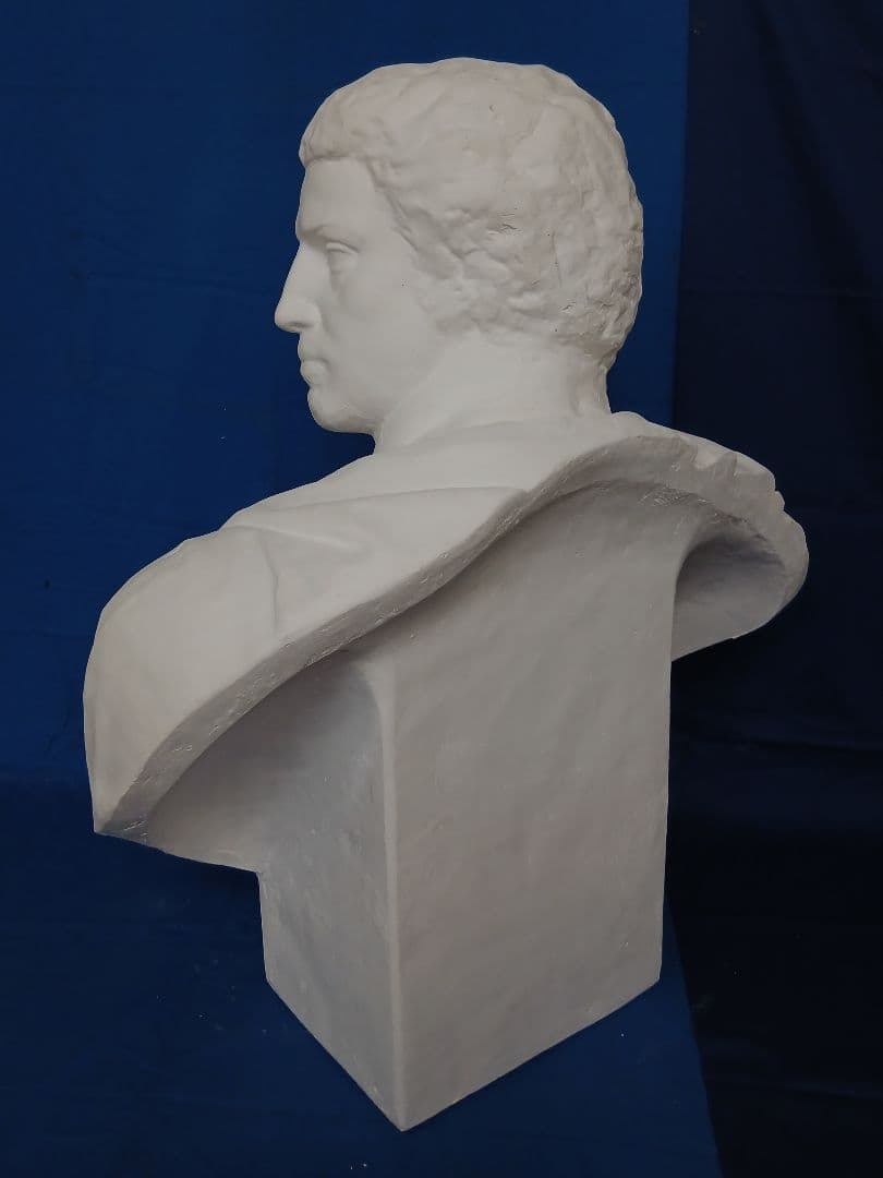 ブルータス胸像(85cm)