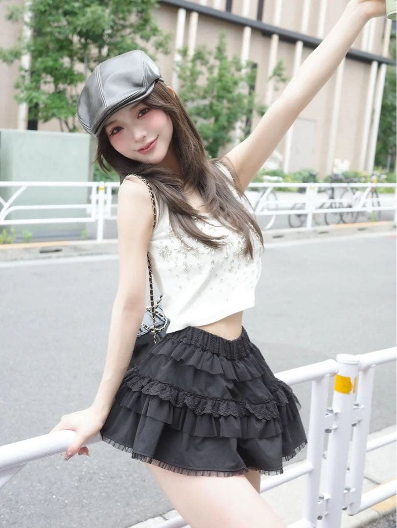 新品タグ付き ホワイト ダーリッチ ジュエリーリブノースリトップス F