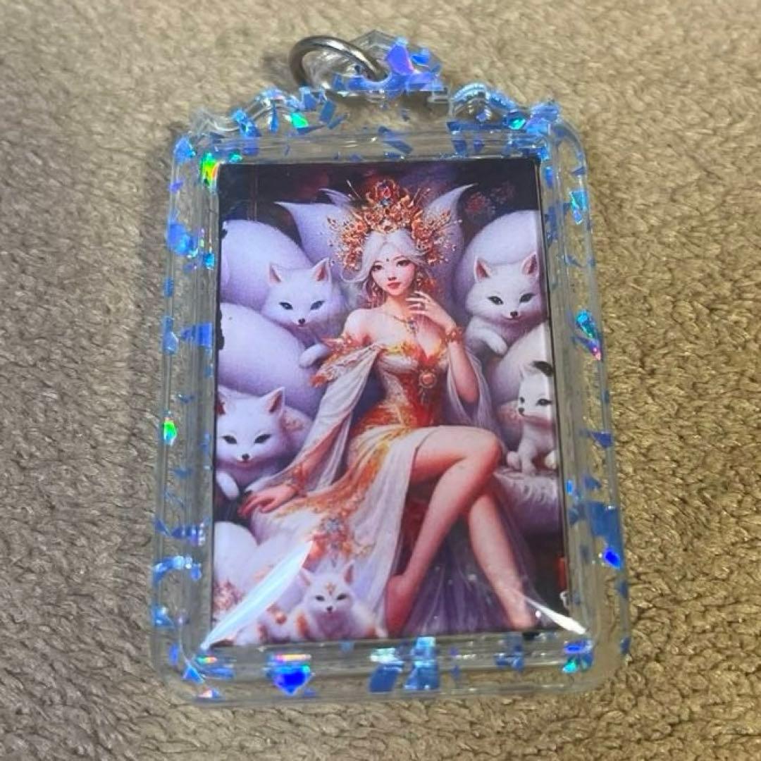 タイのお守りプラクルアン！九尾の狐！恋愛、良縁、金運アップ！！ 九