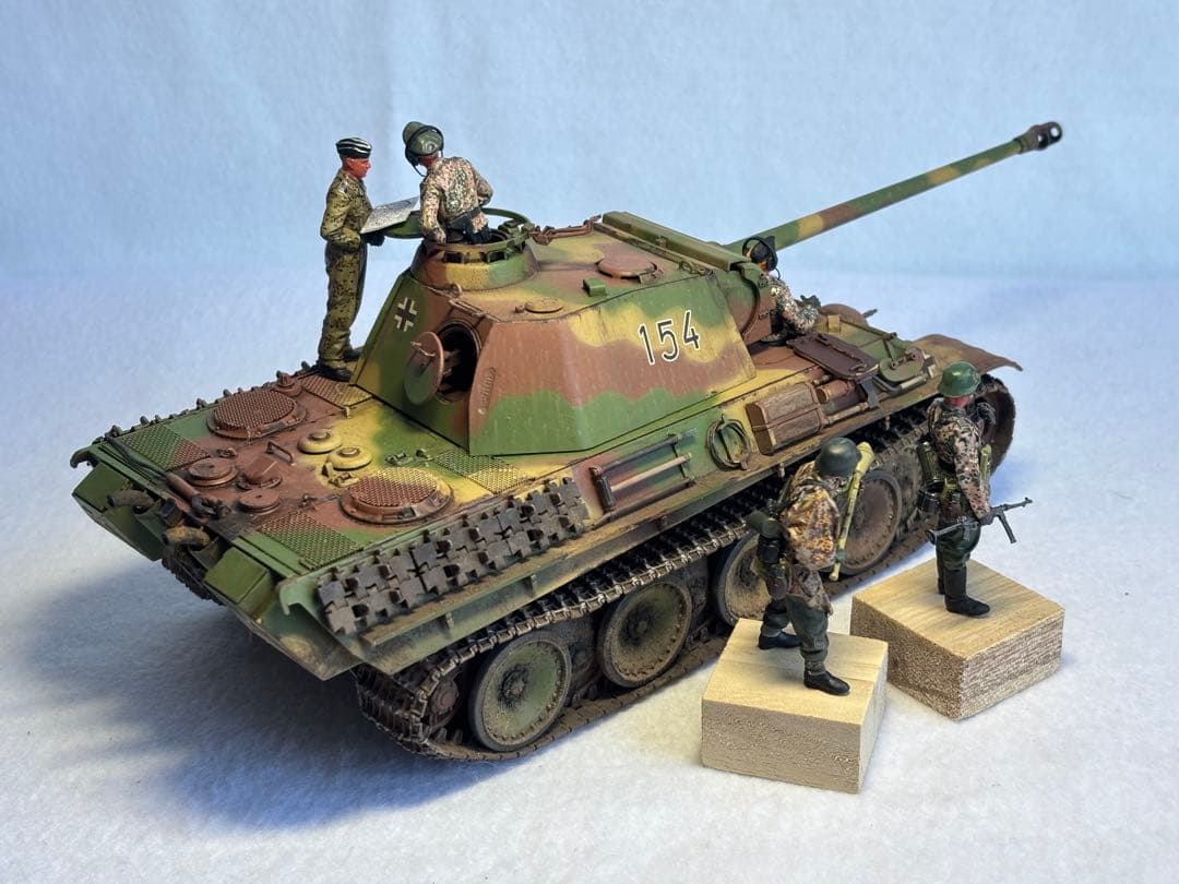 1／３５ドイツ陸軍パンサーG型戦車プラモデル完成品