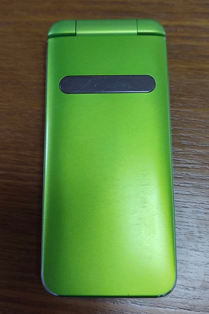 KYF37 グリーン 折り畳み式 ガラホ バッテリーも元気です！オマケ付