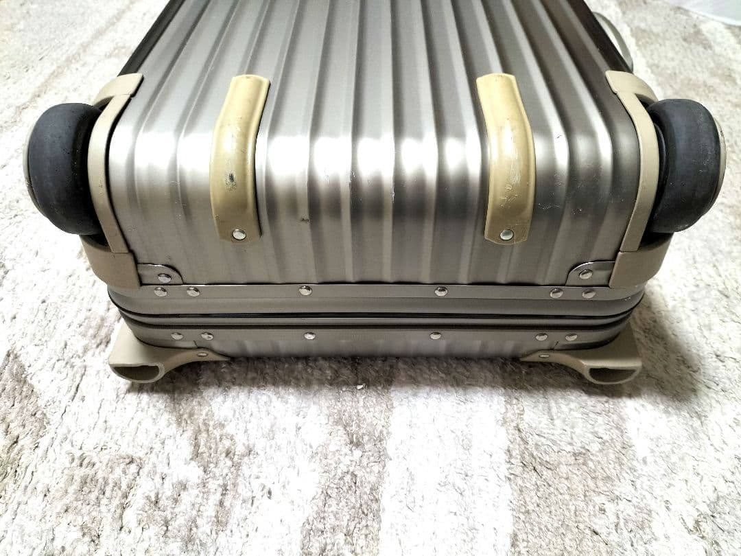 超希少アイテムANA×RIMOWA限定モデル トパーズキャビントローリードイツ製